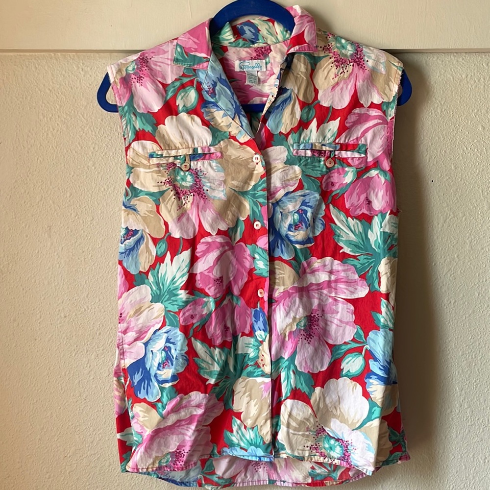 Vintage Red Floral Button-Down Sleeveless Top